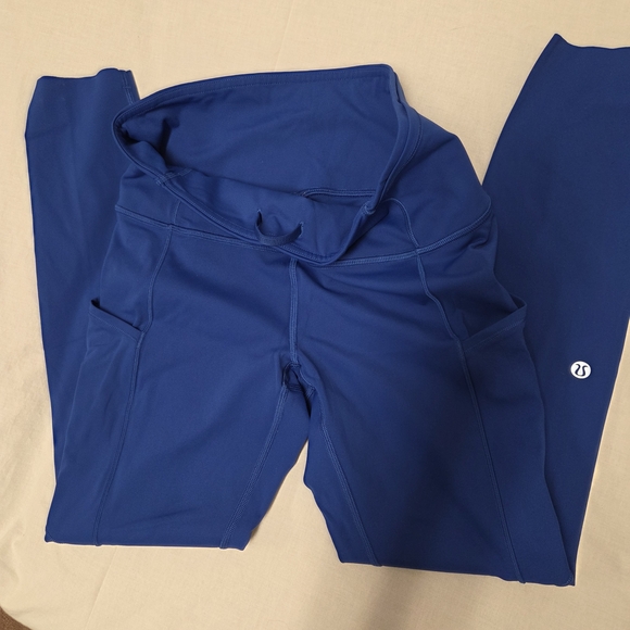 Lululemon Athletica Blue Crop Leggings - Picture 3 of 5